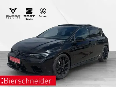 Gebraucht VW Golf VIII Black Edition 333 PS (244 kW) 2025 Schwarz Limousine