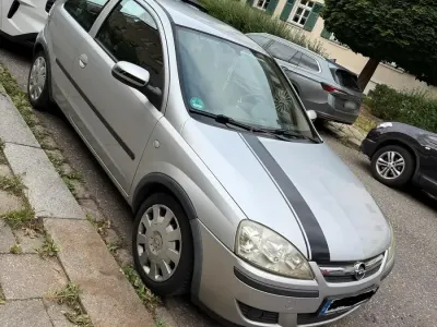 Gebraucht Opel Corsa 90 PS (66 kW) 2004 Silber Kleinwagen