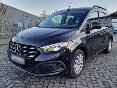 Gebraucht Mercedes T180 Progressive 131 PS (96 kW) 2023 Schwarz Van / Kleinbus