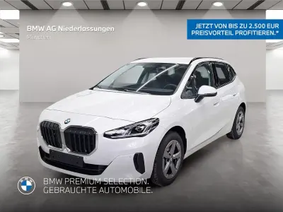 Gebraucht BMW 220 Active Tourer Luxury Line 156 PS (114 kW) 2025 Weiß Van / Kleinbus