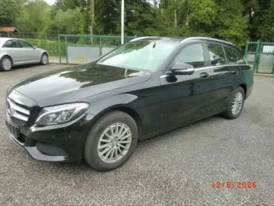 Gebraucht Mercedes C220 170 PS (125 kW) 2015 Schwarz  unilack Kombi