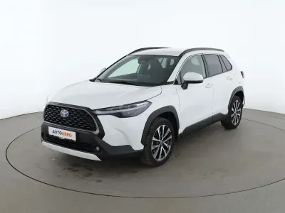 Gebraucht Toyota Corolla Cross Team 197 PS (144 kW) 2023 Weiß SUV