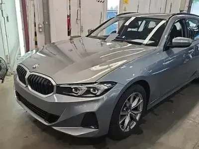 Gebraucht BMW 320 Shadowline 250 PS (183 kW) 2024 Grau Kombi