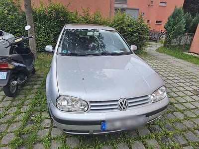 VW Golf IV