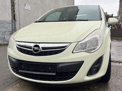 Gebraucht Opel Corsa 87 PS (63 kW) 2011 Weiß Kleinwagen