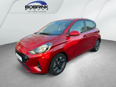 Gebraucht Hyundai i10 Trend 63 PS (46 kW) 2025 Rot Kleinwagen