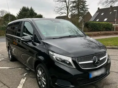 Gebraucht Mercedes V220 Avantgarde 194 PS (142 kW) 2014 Schwarz Van / Kleinbus