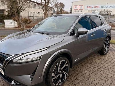 Gebraucht Nissan Qashqai Tekna+ 190 PS (139 kW) 2024 Grau SUV