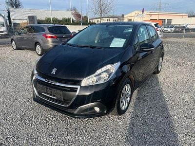 Schwarz Gebraucht 2018 Peugeot 208 Active Kleinwagen | 5.900 € (Fairer Preis)