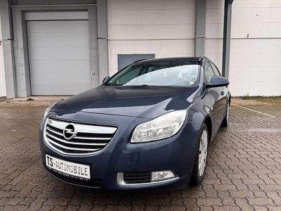 Usado Opel Insignia Selection 131 HP (96 kW) 2010 Azul Carrinha