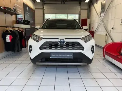 Gebraucht Toyota RAV4 Hybrid Business Edition 218 PS (160 kW) 2023 Weiß SUV