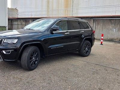 Gebraucht Jeep Grand Cherokee Overland 250 PS (183 kW) 2017 Schwarz SUV