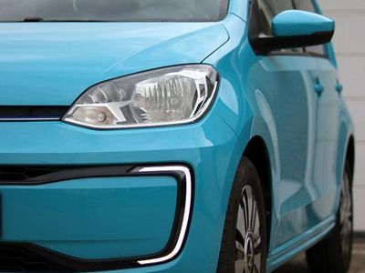 Usata VW e-up! 61 kW (83 CV) 2021 Blu Utilitaria