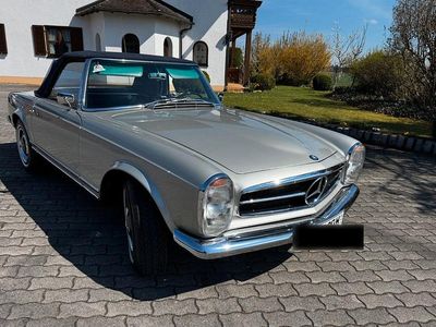Begagnad Mercedes 230 150 HK (110 kW) 1963 Silver Cab