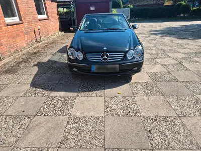 Gebraucht Mercedes CLK200 163 PS (119 kW) 2005 Schwarz Cabrio