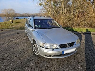 Gebraucht Opel Vectra 116 PS (85 kW) 2002 Silber Kombi