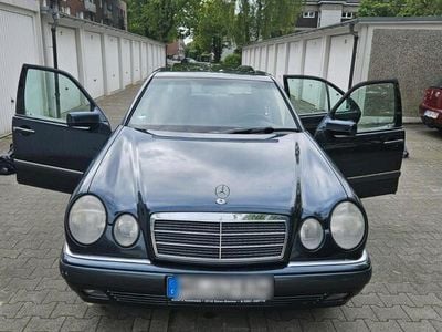 Mercedes E230