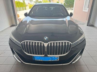 BMW 750