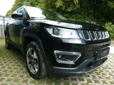 Gebraucht Jeep Compass Limited 170 PS (125 kW) 2018 Schwarz SUV