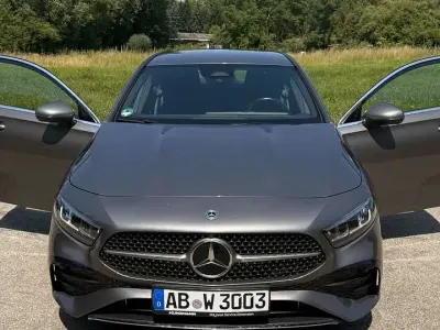 Gebraucht Mercedes A200 150 PS (110 kW) 2023 Grau Kleinwagen