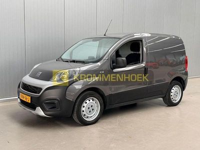 Gebraucht Fiat Fiorino 80 PS (58 kW) 2023 Grau Van / Kleinbus