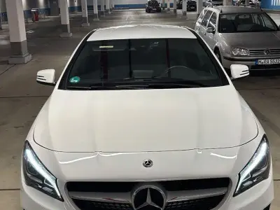 Gebraucht Mercedes CLA180 122 PS (89 kW) 2018 Weiß Coupé