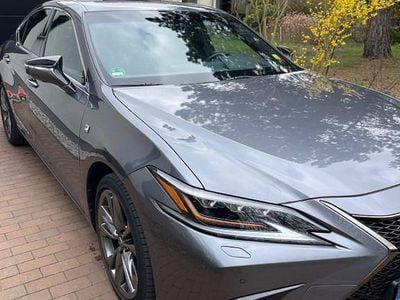 Gebraucht Lexus ES300 Sport Line 218 PS (160 kW) 2022 Grau Limousine