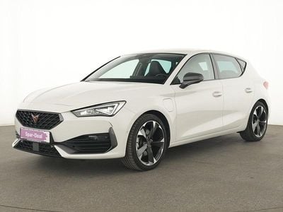 Używany Cupra Leon 204 KM (150 kW) 2023 Biały Sedan/Limuzyna
