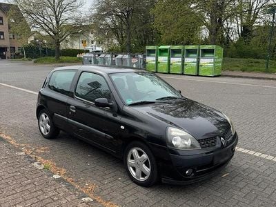 Gebraucht Renault Clio II 75 PS (55 kW) 2003 Schwarz Kleinwagen