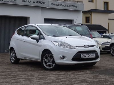 gebraucht Ford Fiesta 1.6TDCi Titanium *KLIMATRONIK *BLUETOOTH