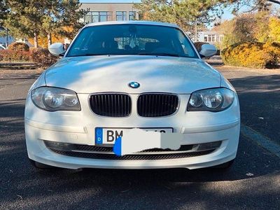 Gebraucht BMW 116 2012 Weiß Kleinwagen