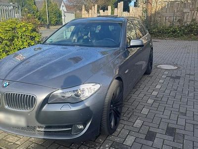 Gebraucht BMW 520 184 PS (135 kW) 2011 Grau Limousine