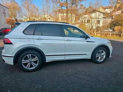 Gebraucht VW Tiguan R-line 200 PS (147 kW) 2021 Weiß SUV