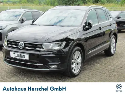 Gebraucht VW Tiguan Highline 150 PS (110 kW) 2020 Schwarz SUV