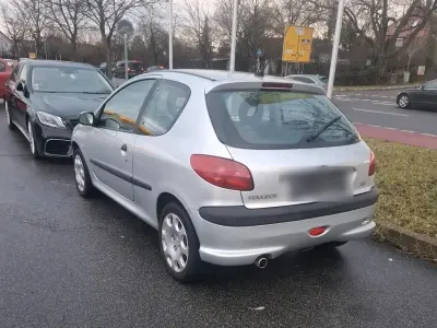 Gebraucht Peugeot 206 2002 Silber Kleinwagen