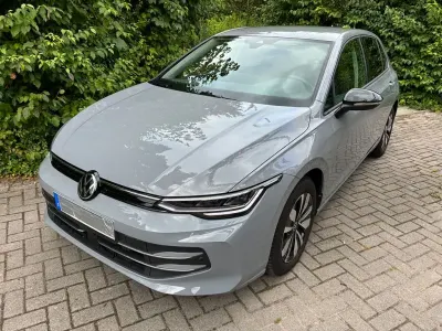 Gebraucht VW Golf VIII Goal 116 PS (85 kW) 2025 Grau Limousine