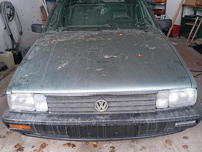 Gebraucht VW Passat 75 PS (55 kW) 1984 Grün Kombi