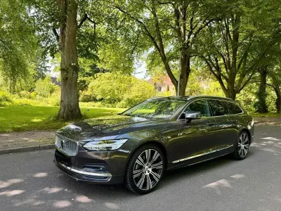 Gebraucht Volvo V90 Plus 197 PS (144 kW) 2023 Grau Kombi