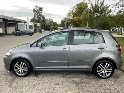 Gebraucht VW Golf Plus Cross 122 PS (89 kW) 2009 Grau Limousine