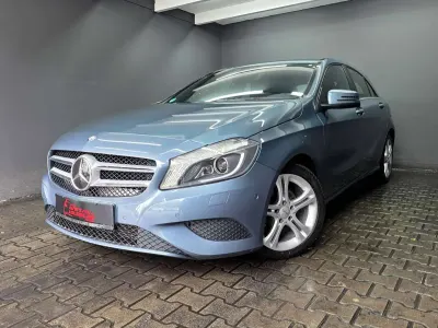 Gebraucht Mercedes A200 156 PS (114 kW) 2013 Blau Limousine