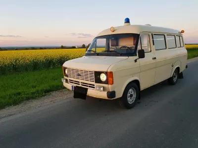 Gebraucht Ford Transit 85 PS (62 kW) 1979 Beige Van / Kleinbus