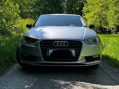 Grau Gebraucht 2016 Audi A3 Limousine | 14.300 € (Guter Preis)