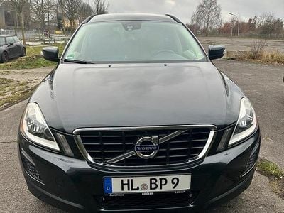 Grau Gebraucht 2011 Volvo XC60 SUV | 8.950 €