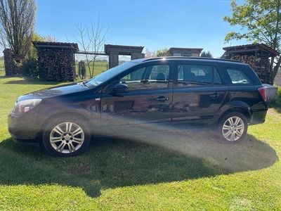 Second-hand Opel Astra 116 CP (85 kW) 2008 Negru Break