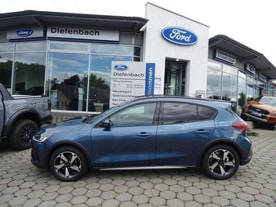 Gebraucht Ford Focus Active X 155 PS (114 kW) 2023 Chromablau metallic Limousine