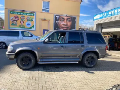 Gebraucht Ford Explorer 207 PS (152 kW) 1998 Grau SUV