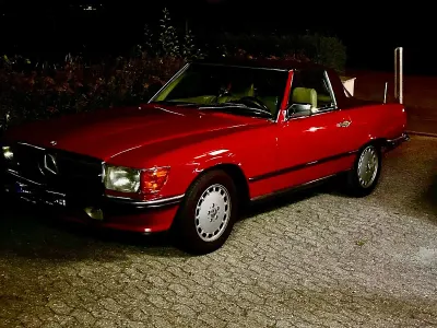 Gebraucht Mercedes 560 230 PS (169 kW) 1989 Rot Cabrio