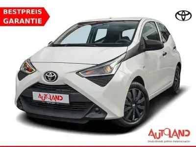 Gebraucht Toyota Aygo 72 PS (52 kW) 2020 Weiß Kleinwagen