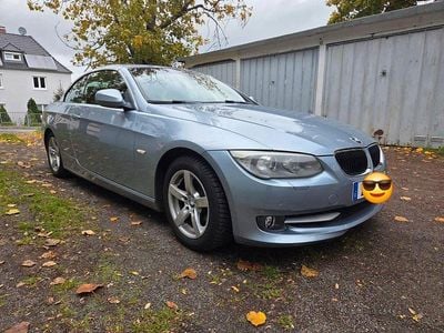 Gebraucht BMW 320 Cabriolet 184 PS (135 kW) 2010 Blau Cabrio