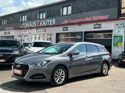 Gebraucht Hyundai i40 Trend 141 PS (103 kW) 2016 Grau Kombi